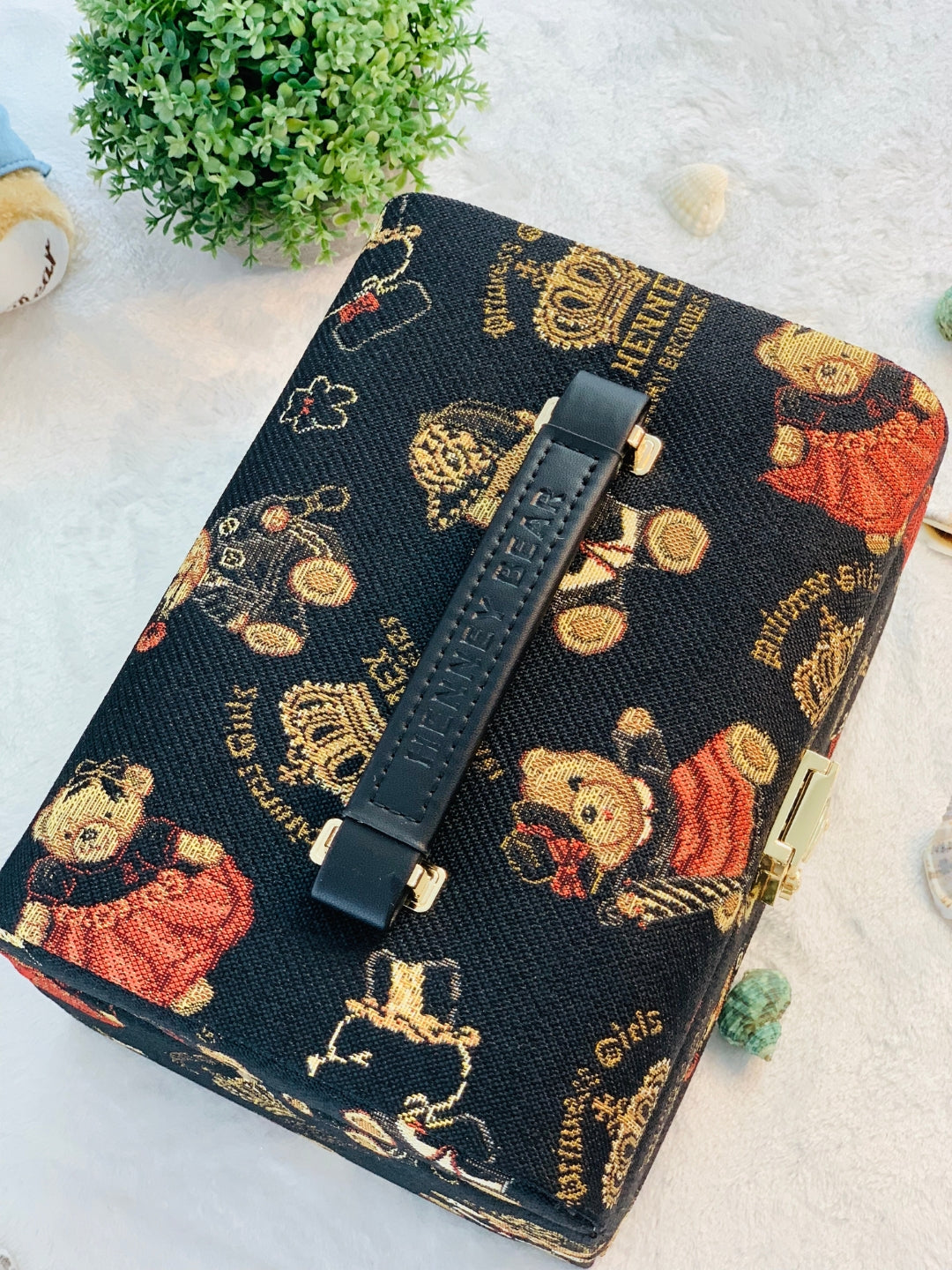 Crown Bear Jewellery Organiser - 3 Layers with Lock for Rings, Necklace And Earrings/Wedding Gift