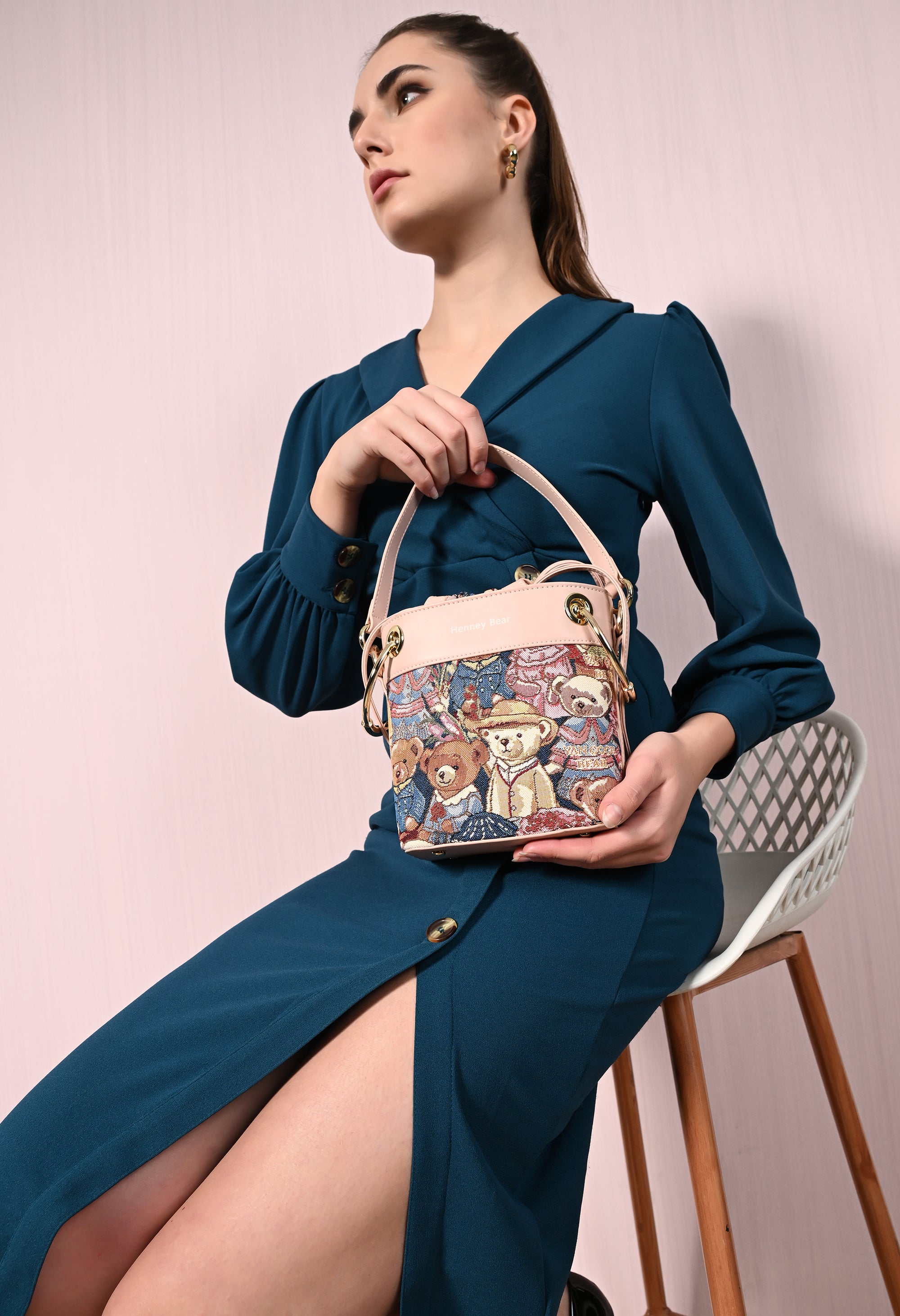 Vincent Bear Bucket Bag