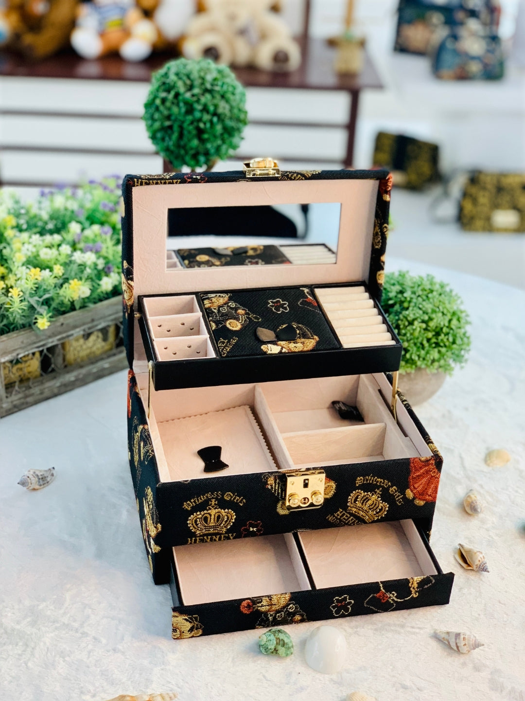 Crown Bear Jewellery Organiser - 3 Layers with Lock for Rings, Necklace And Earrings/Wedding Gift